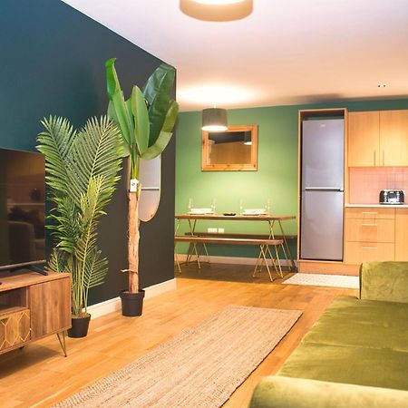Spacious City Centre Apt - Free Parking - Ao Arena Manchester Ngoại thất bức ảnh